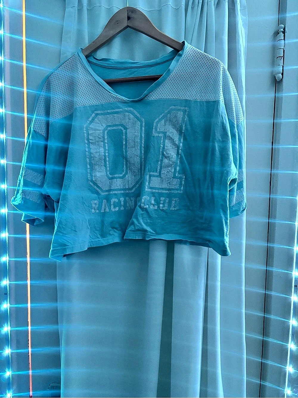 Graphic Short Sleeve Top in Blue Like New